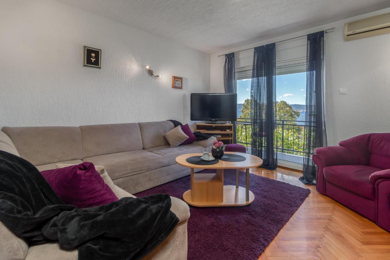 Apartments Lord Novi Vinodolski Bagian luar foto