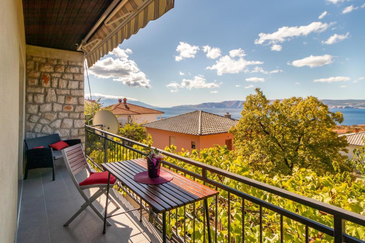 Apartments Lord Novi Vinodolski Bagian luar foto